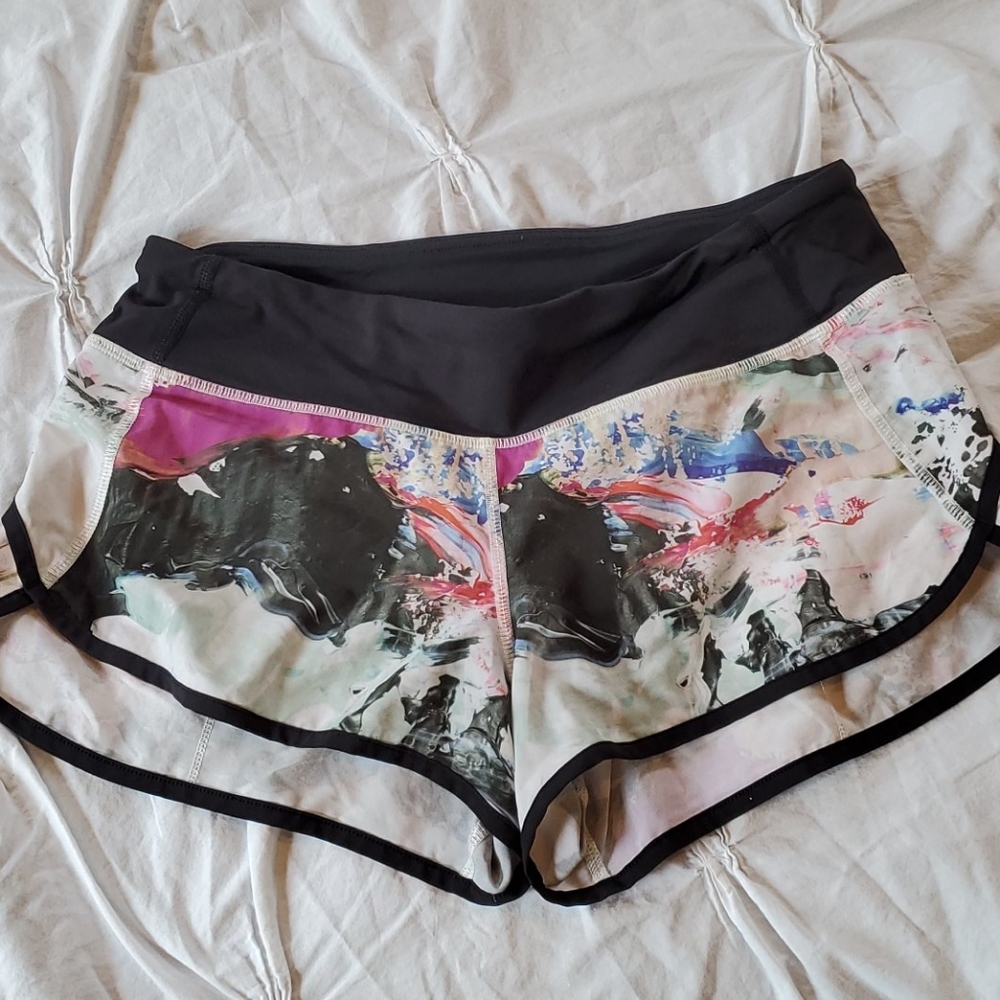 lululemon athletica Black Multi Print Women’s Running Shorts